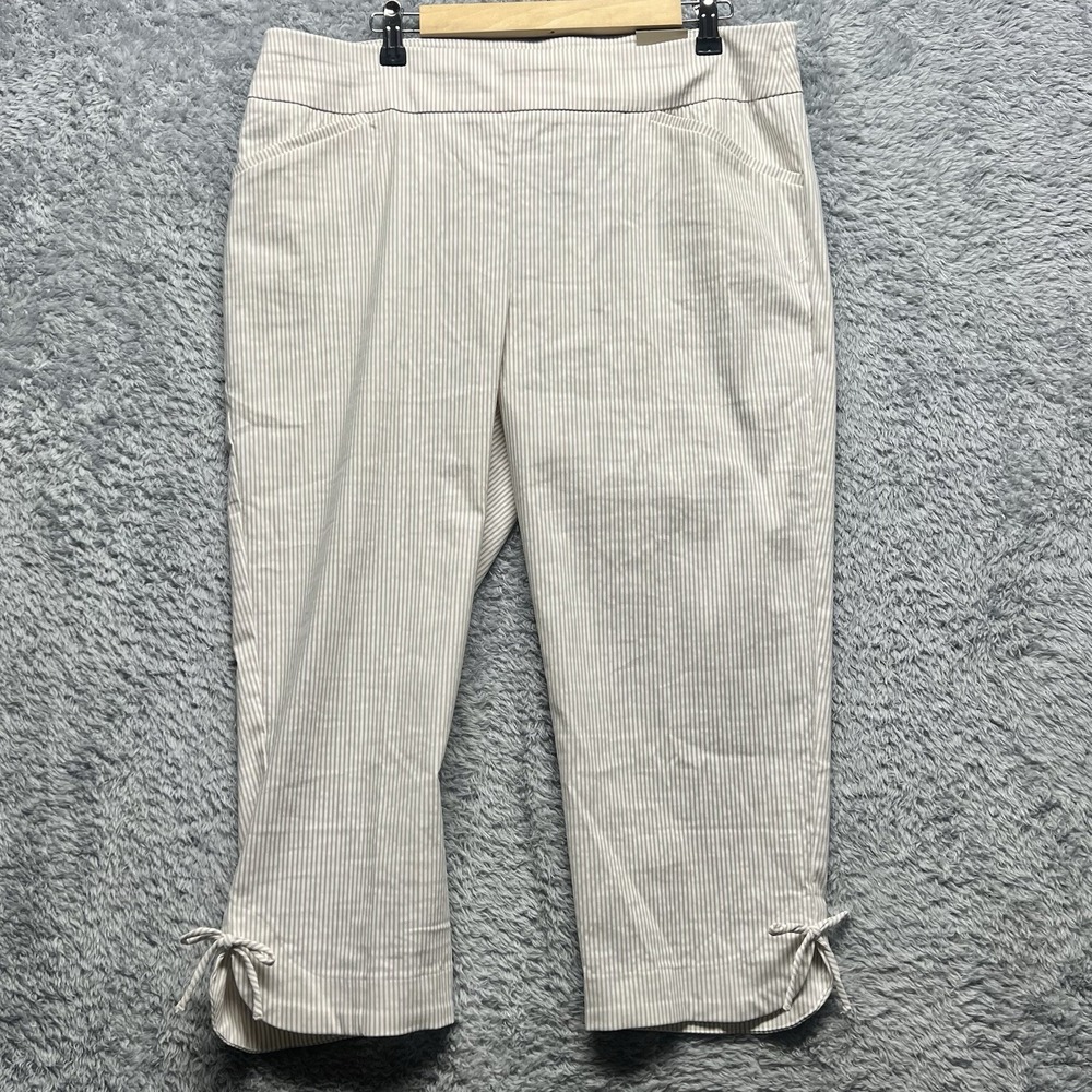 Chicos Pants Womens 3 US 16 Tan Josie Slim Capri Seersucker Bow Tie Crop Stretch